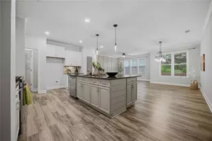 7310 Lowery Oak Dr, Roswell, GA 30075 - Photo 3