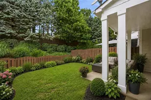 7310 Lowery Oak Dr, Roswell, GA 30075 - Photo 9