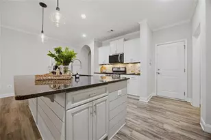 7310 Lowery Oak Dr, Roswell, GA 30075 - Photo 9