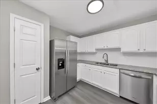 360 Parkway Rd, Union City, GA 30291 - Photo 11