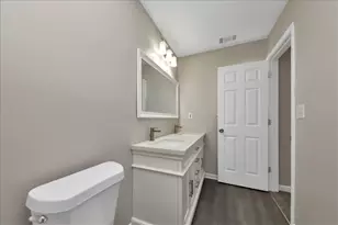 360 Parkway Rd, Union City, GA 30291 - Photo 25
