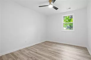 5212 Cindy Way, Stone Mountain, GA 30083 - Photo 17
