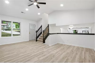 5212 Cindy Way, Stone Mountain, GA 30083 - Photo 5
