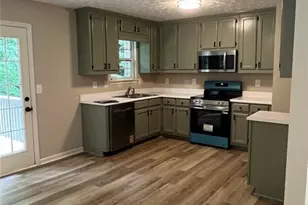 4622 Middleboro Ln, Gainesville, GA 30506 - Photo 5