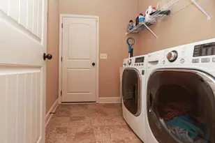 2241 Line Dr Dr, Lawrenceville, GA 30043 - Photo 21