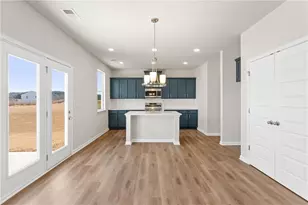 5975 Spring Way, Stonecrest, GA 30038 - Photo 5