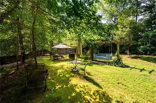 9390 Resort Cir, Gainesville, GA 30506 - Photo 23