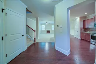 1040 Delo Ln, Cumming, GA 30041 - Photo 5