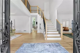 9345 Nesbit Lakes Dr, Alpharetta, GA 30022 - Photo 3