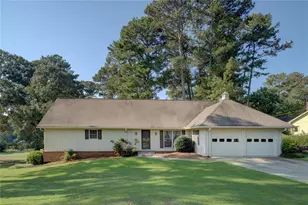 719 Clubhouse Dr SE, Conyers, GA 30094 - Photo 1