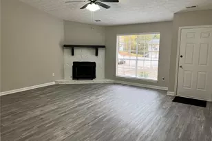 5285 Sugar Crest Dr, Sugar Hill, GA 30518 - Photo 7