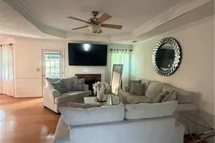 910 Burning Bush Dr, Loganville, GA 30052 - Photo 3