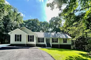 197 Blacks Mill Ct, Dawsonville, GA 30534 - Photo 1
