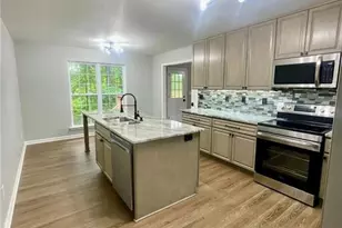 197 Blacks Mill Ct, Dawsonville, GA 30534 - Photo 9