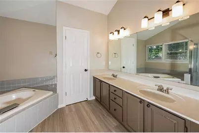 745 Mountain Oaks Parkway, Stone Mountain, GA 30087 - Photo 13