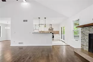 5077 Ravenwood Dr, Marietta, GA 30066 - Photo 7