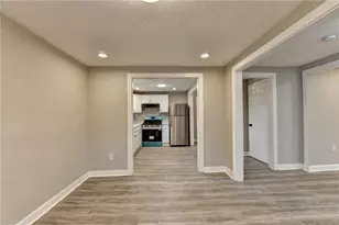 574 Glendale Rd, Scottdale, GA 30079 - Photo 9
