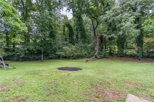 5022 Green Oak Dr SW, Lilburn, GA 30047 - Photo 39