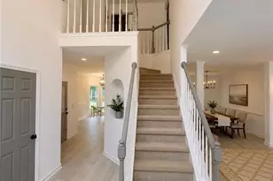565 Fortune Ridge Rd, Stone Mountain, GA 30087 - Photo 3