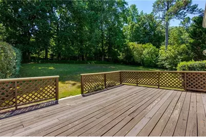 2890 Carrollton Court, Marietta, GA 30066 - Photo 19