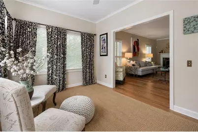 5201 Glenridge Drive NE, Sandy Springs, GA 30342 - Photo 9