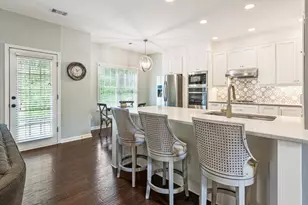 12695 Morningpark Cir, Alpharetta, GA 30004 - Photo 11
