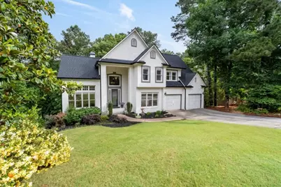 1021 Towne Lake Hills E, Woodstock, GA 30189 - Photo 3