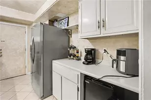 6851 Roswell Rd, Atlanta, GA 30328 - Photo 11