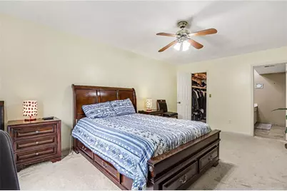 6851 Roswell Road #D17, Atlanta, GA 30328 - Photo 13