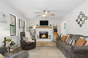404 Brooks St, Dallas, GA 30157 - Photo 3
