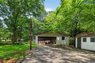 2678 Hummingbird Dr, Duluth, GA 30096 - Photo 3