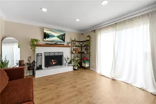 557 Picketts Bend Ct, Marietta, GA 30008 - Photo 3