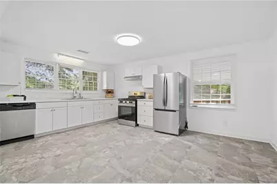2546 Walton Way SW, Marietta, GA 30060 - Photo 11