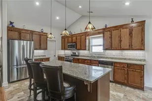 810 Brandon Dr, Winder, GA 30680 - Photo 7
