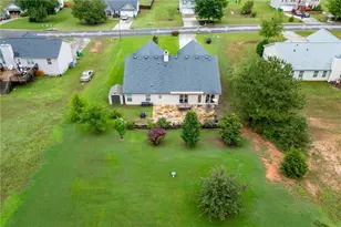 810 Brandon Dr, Winder, GA 30680 - Photo 33