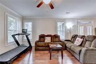 7565 Scarlet Dr, Alpharetta, GA 30005 - Photo 9