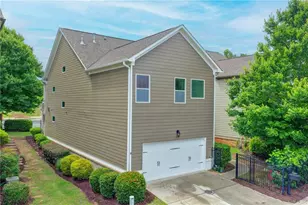 7565 Scarlet Dr, Alpharetta, GA 30005 - Photo 65