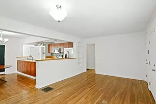 2371 Ben Hill Rd, Atlanta, GA 30344 - Photo 9