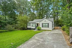 2371 Ben Hill Rd, Atlanta, GA 30344 - Photo 3