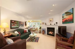 1109 Canyon Point Cir, Roswell, GA 30076 - Photo 1
