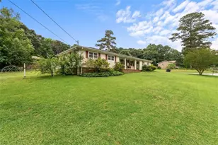 6326 S Skyline Dr, Douglasville, GA 30135 - Photo 3