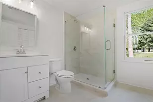 5360 Tall Oak Dr, Marietta, GA 30068 - Photo 7