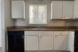 1882 Corduroy Ct, Lithonia, GA 30058 - Photo 5