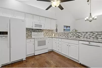 2132 Carefree Circle #10, Marietta, GA 30062 - Photo 13