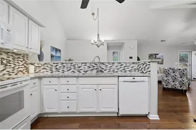 2132 Carefree Circle #10, Marietta, GA 30062 - Photo 15