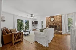 2910 Canon Ct, Cumming, GA 30041 - Photo 5