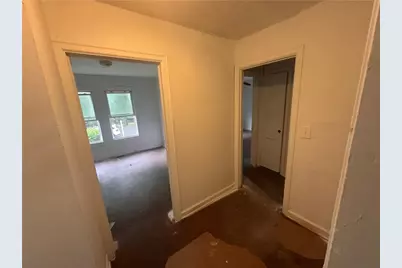 2173 Castlewood Street, East Point, GA 30334 - Photo 9