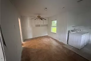 2173 Castlewood St, East Point, GA 30334 - Photo 3