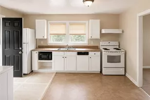2173 Castlewood St, East Point, GA 30334 - Photo 3