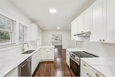 829 Rose Circle SW, Atlanta, GA 30310 - Photo 11
